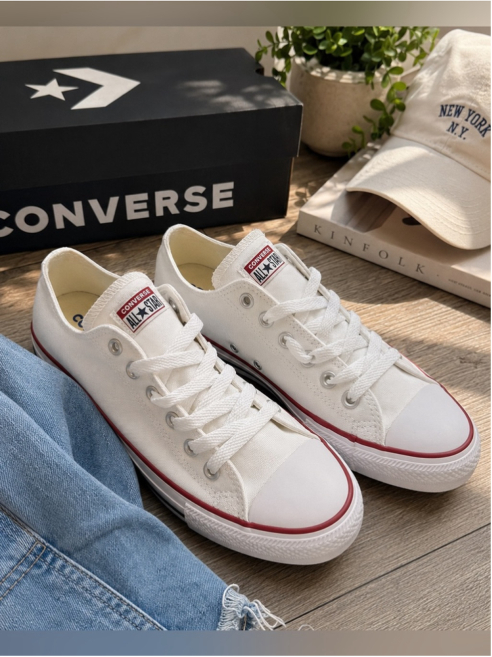Converse Chuck Taylor All Star Ox White Low Top NIB Men’s 10 Women’s 12